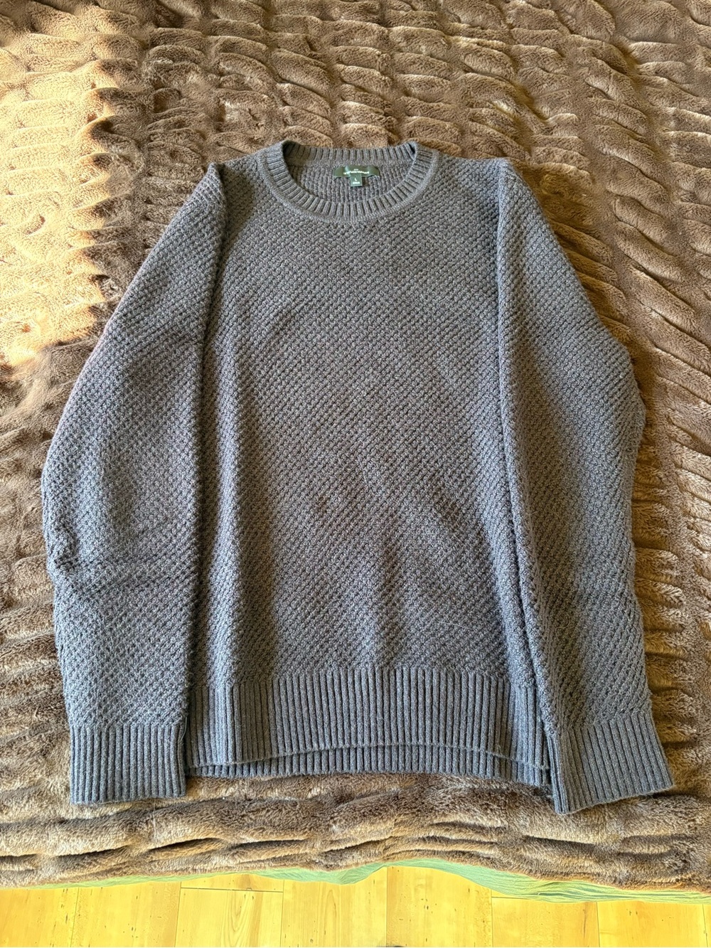Men's Textured Crewneck Sweater - Burgundy